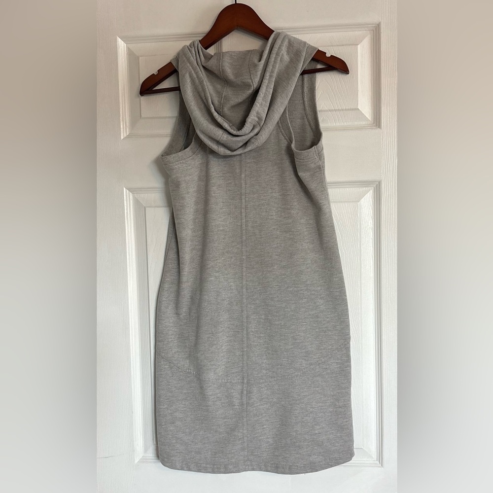 Freedom Trail By Kyodan Grey Sleeveless Hoodie Athleisure Dress Size Small - Picture 3 of 10